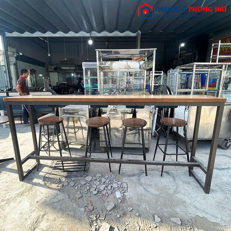 Bộ Bàn Bar Chân Sắt Mặt Gỗ 2m35 Cũ