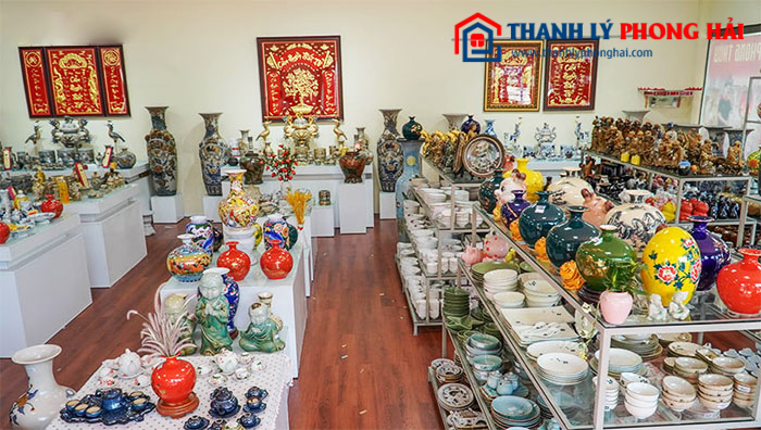 Cửa hàng gốm bát tràng