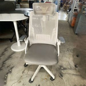 Ghế Xoay Cũ Lưng Lưới Xám Có Tựa Đầu