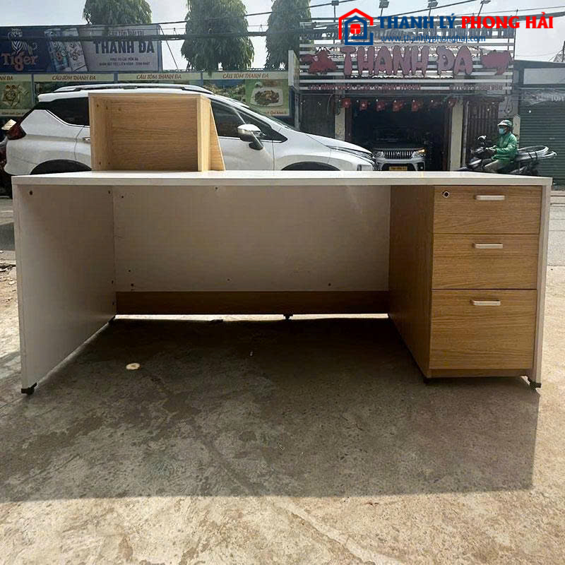 Quầy Lễ Tân Gỗ Công Nghiệp Cũ 1m8 Thiết Kế Hiện Đại