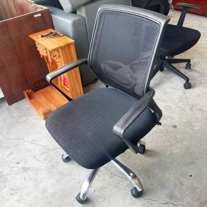 Ghế Văn Phòng Chân Xoay 360 Độ Lưng Lưới Cũ