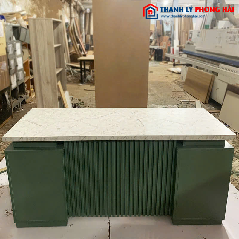 Bàn Giám Đốc Gỗ MDF Màu Xanh Rêu 1m6 Mới 99%