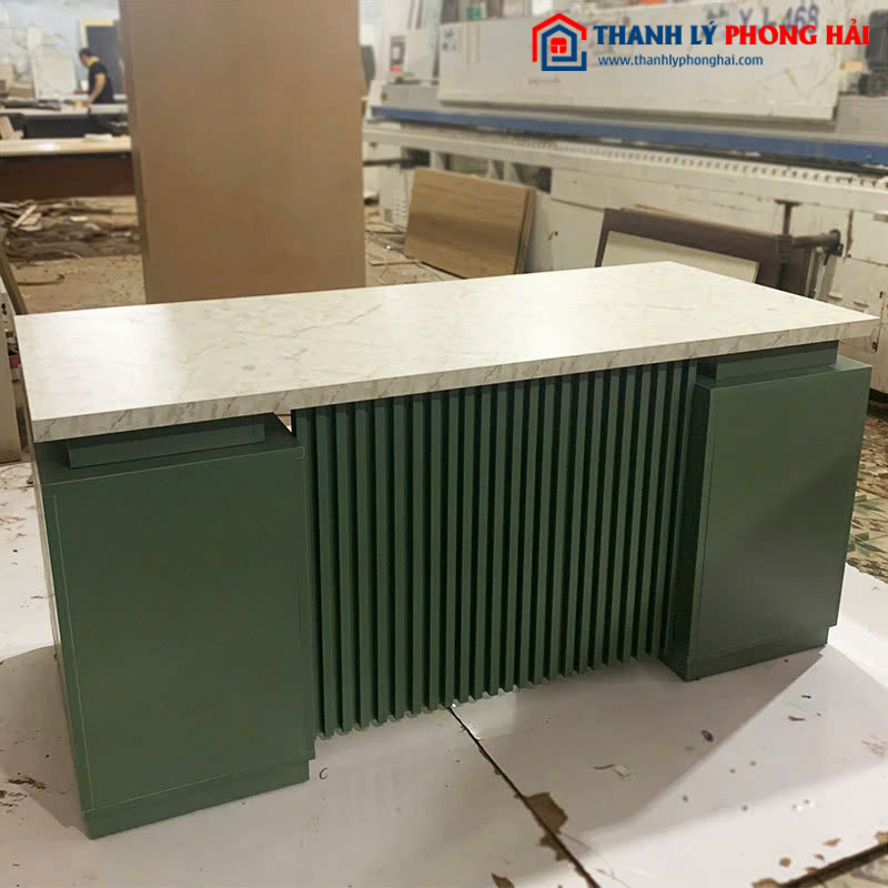Bàn Giám Đốc Gỗ MDF Màu Xanh Rêu 1m6 Mới 99%