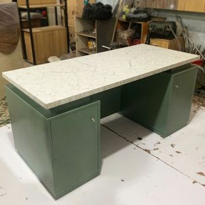 Bàn Giám Đốc Gỗ MDF Màu Xanh Rêu 1m6 Mới 99%