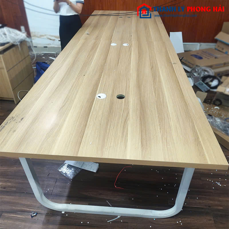 Bàn Họp Gỗ MDF Cũ Chân U Hiện Đại