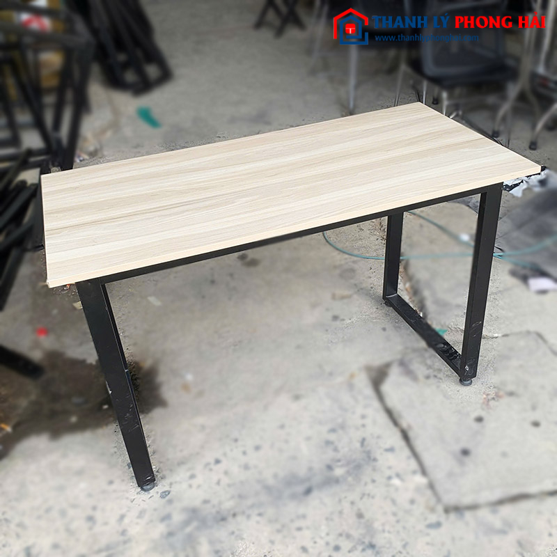 Bàn Làm Việc 1m2 Cũ Chân Sắt Mặt Gỗ Trắng