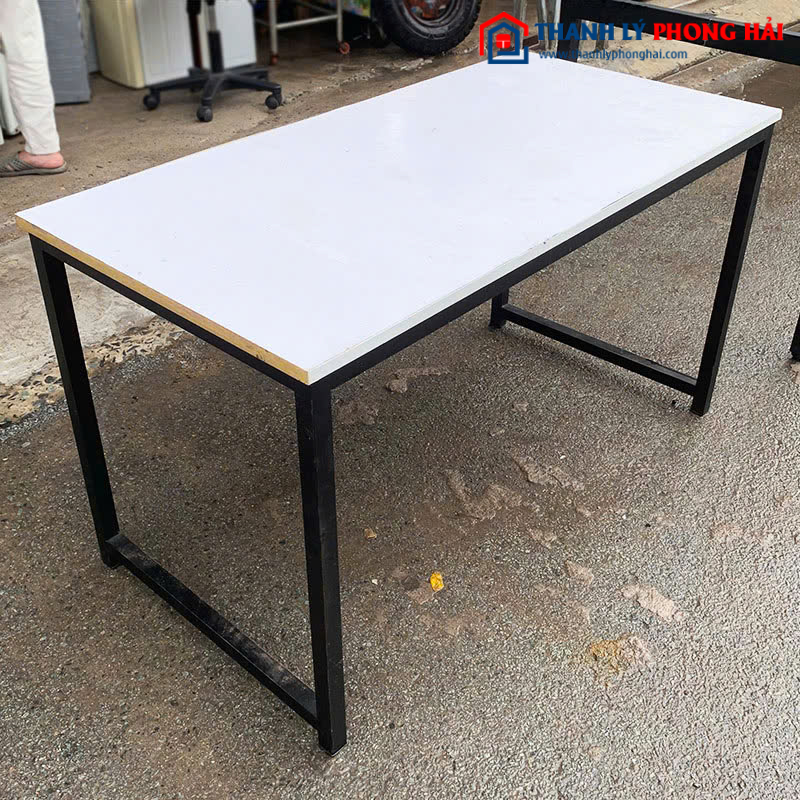 Bàn Làm Việc 1m2 Cũ Chân Sắt Mặt Gỗ Trắng