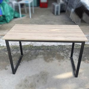 Bàn Làm Việc 1m2 Cũ Chân Sắt Mặt Gỗ Trắng