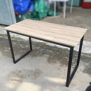 Bàn Làm Việc 1m2 Cũ Chân Sắt Mặt Gỗ Trắng