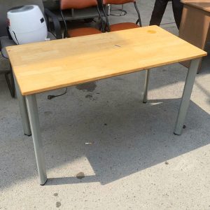 Bàn Làm Việc 1m2 Cũ Chân Trụ Tròn