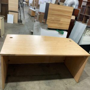 Bàn Làm Việc Gỗ MDF Cũ 1m6 Có Bửng