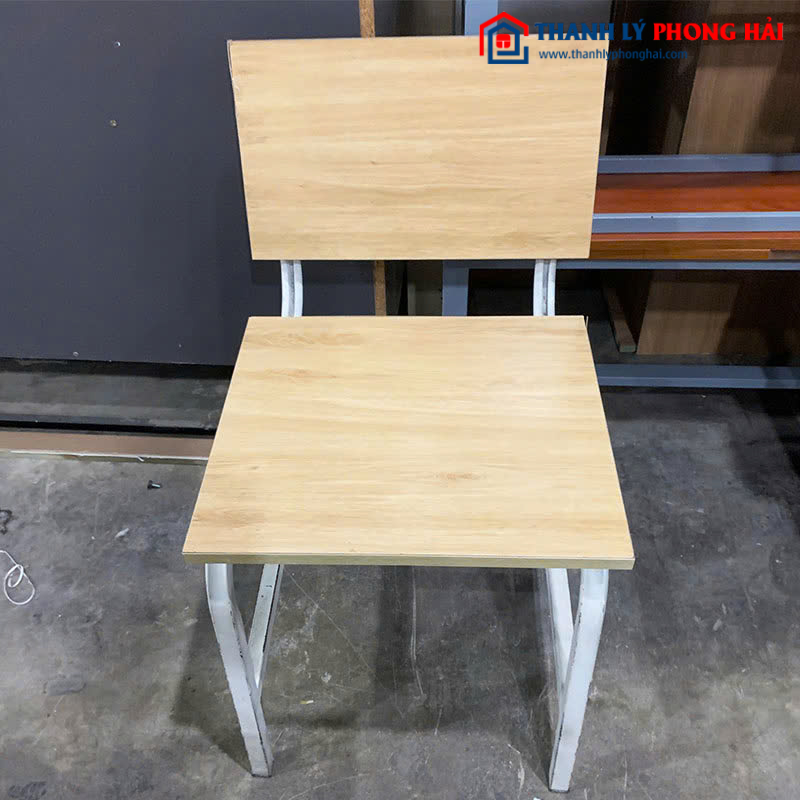 Ghế Học Sinh Cũ Mặt Gỗ