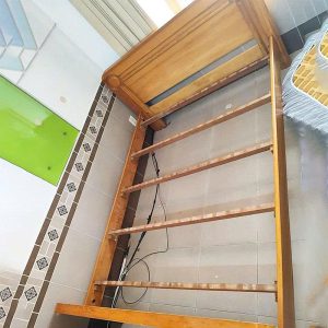 Giường Gỗ Tự Nhiên Cũ Thiết Kế Đơn Giản