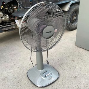 Quạt Đứng Cũ Của Senko L1638