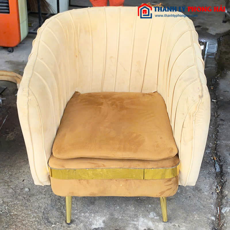 Sofa Đơn Cũ Bọc Nhung Màu Vàng