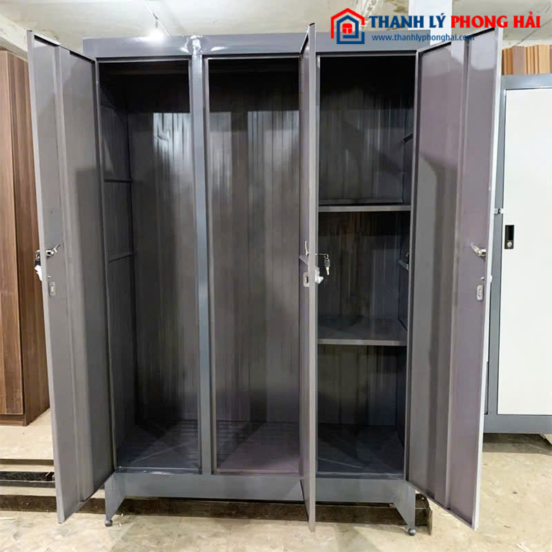 Tủ Quần Áo Sắt 3 Cánh Kèm Gương Đẹp Mới 99% (Nhiều Màu)
