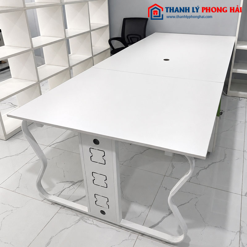 Bàn Họp Mặt Gỗ Chân Sắt Trắng Cũ