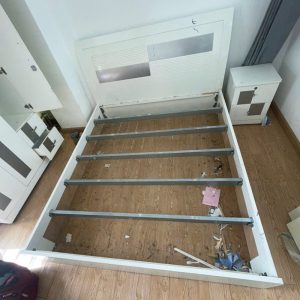 Giường Ngủ Gỗ Công Nghiệp Đầu Cao Cũ