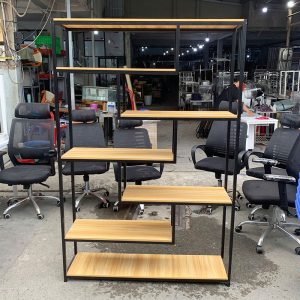 Kệ Trưng Bày Khung Sắt 1m2 Mặt Gỗ Cũ