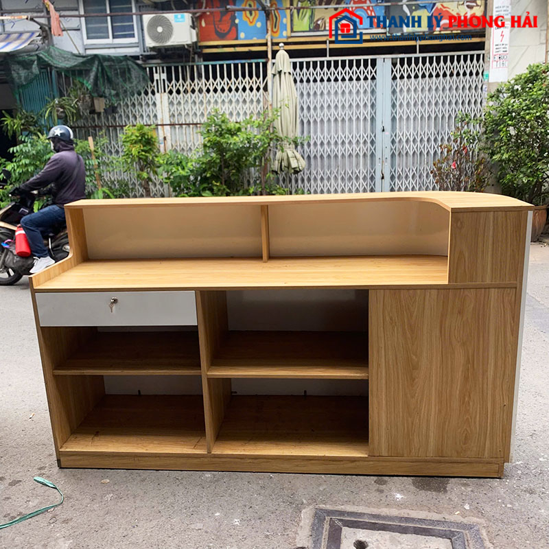 Quầy Thu Ngân 2m Gỗ Công Nghiệp Màu Trắng Cũ
