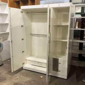 Tủ Áo Cũ 3 Cánh Cũ Nhiều Ngăn