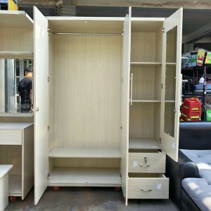 Tủ Quần Áo 1m4 Gỗ Công Nghiệp Lõi Xanh Mới 99%