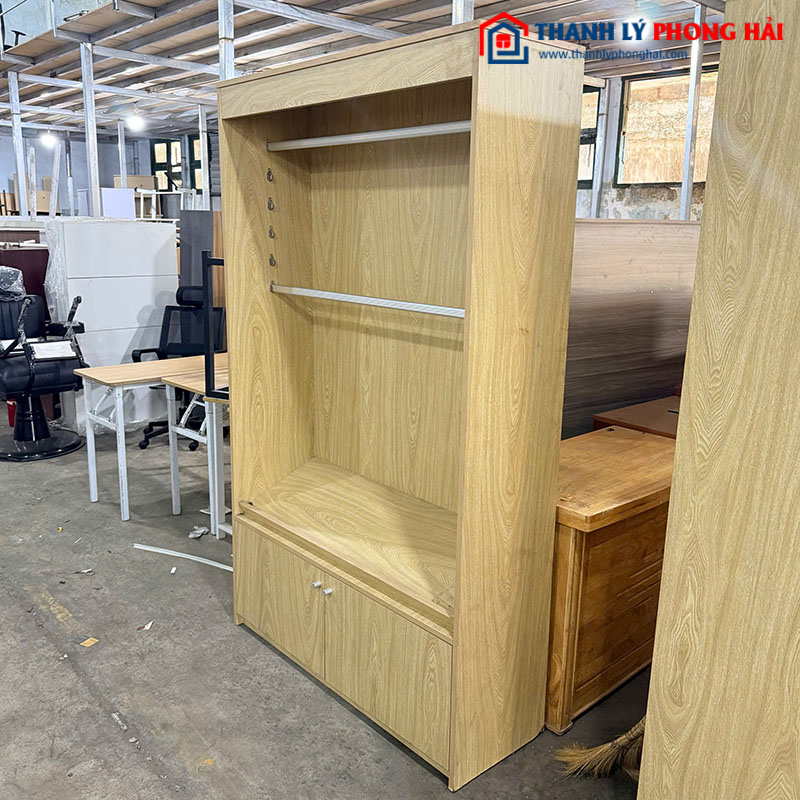 Tủ Trưng Bày Quần Áo Cũ Gỗ Công Nghiệp