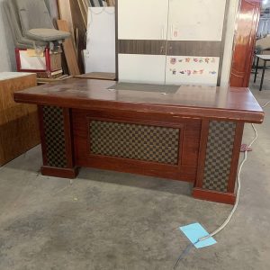 Bàn Giám Đốc Gỗ Kèm Bửng Che Cũ