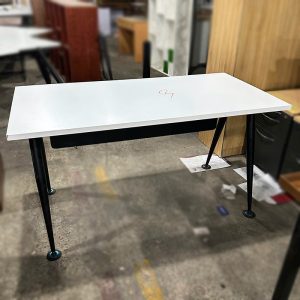 Bàn Làm Việc Chân Sắt 1m4 Có Bửng Cũ