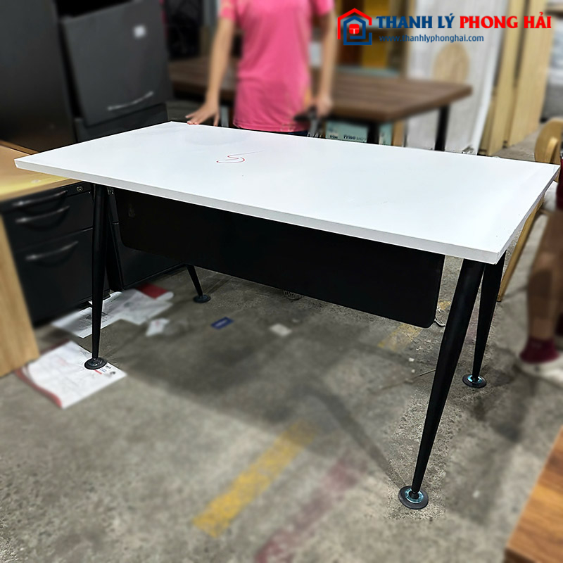 Bàn Làm Việc Chân Sắt 1m4 Có Bửng Cũ