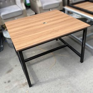 Bàn Làm Việc Mặt Gỗ Chân Sắt 1m Cũ (Nhiều Màu)