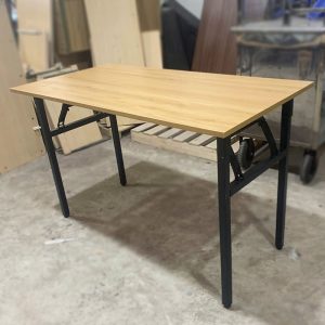 Bàn Làm Việc Mặt Gỗ Chân Sắt 1m2 Cũ