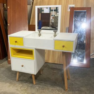 Bàn Trang Điểm Gương Gấp Thông Minh Cũ