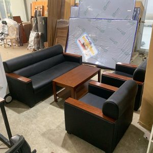 Bộ Sofa Tay Gỗ Bọc Đệm Da Đen Cũ