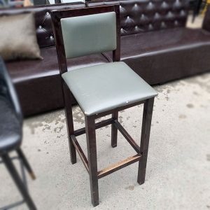 Ghế Bar Chân Gỗ Lót Đệm Xám Cũ