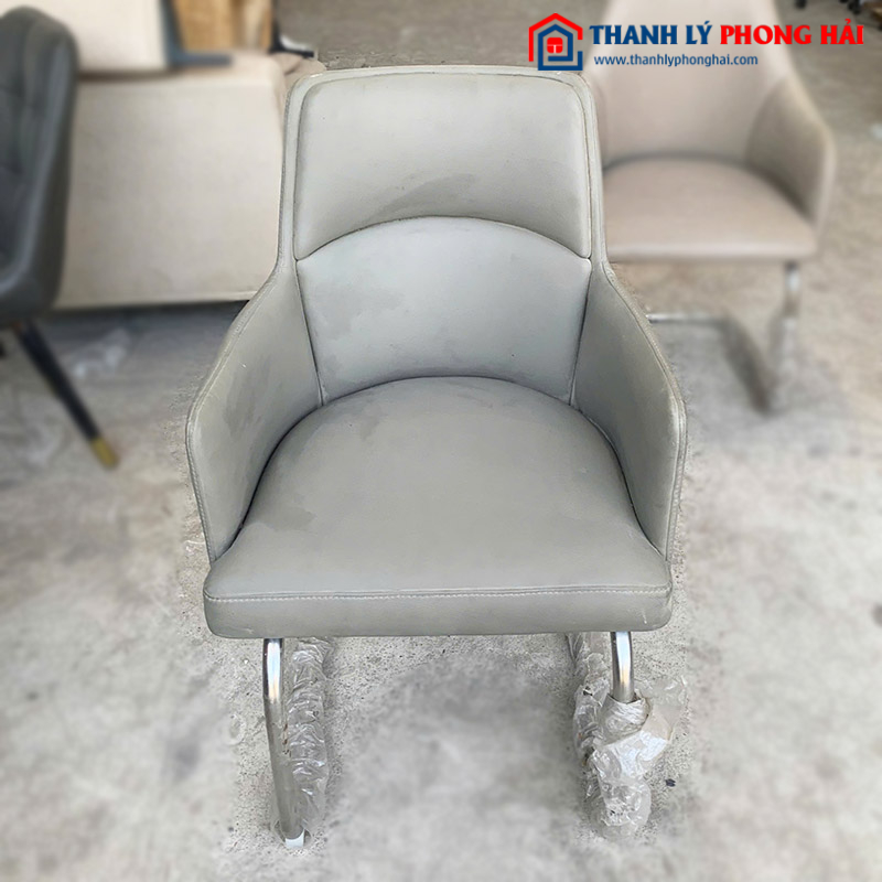 Ghế Chân Quỳ Bọc Da Xám Cũ