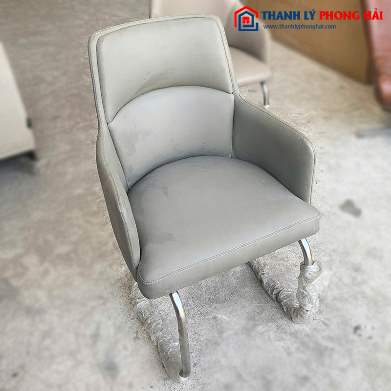 Ghế Chân Quỳ Bọc Da Xám Cũ