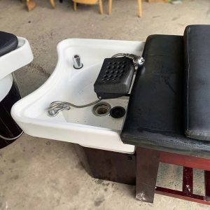 Giường Massage Khung Gỗ Bọc Nệm Da Có Bồn Gội Cũ