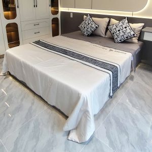Hệ Giường Ngủ Gỗ Kèm Bàn Trang Điểm, Bàn Làm Việc Mới 99%