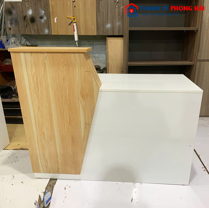 Quầy Lễ Tân Gỗ Công Nghiệp 1m2 Mới 99%