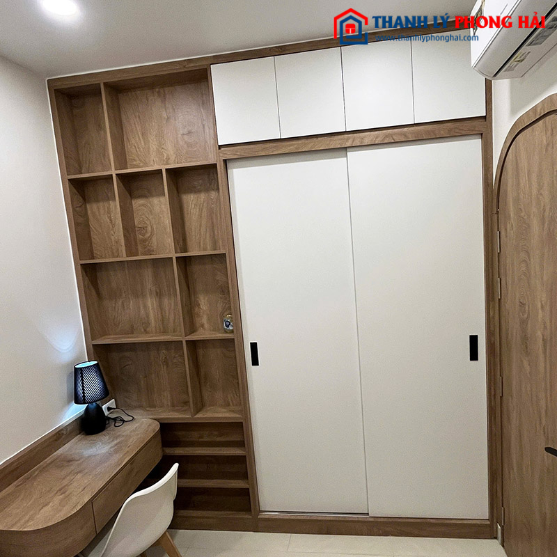 Tủ Quần Áo Kịch Trần Gỗ Công Nghiệp Cửa Lùa Mới 99%