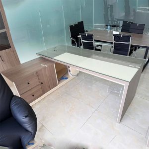 Bàn Giám Đốc Gỗ Công Nghiệp Mặt Kính Góc L Cũ