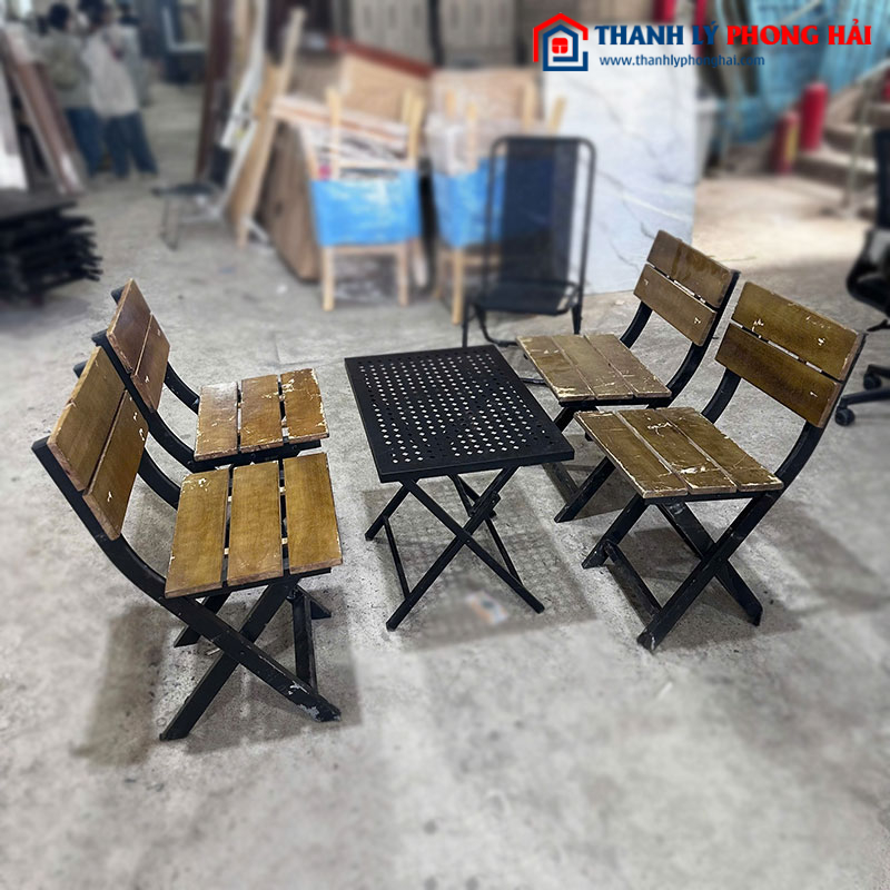 Bộ Bàn Ghế Cafe Xếp Khung Sắt Cũ