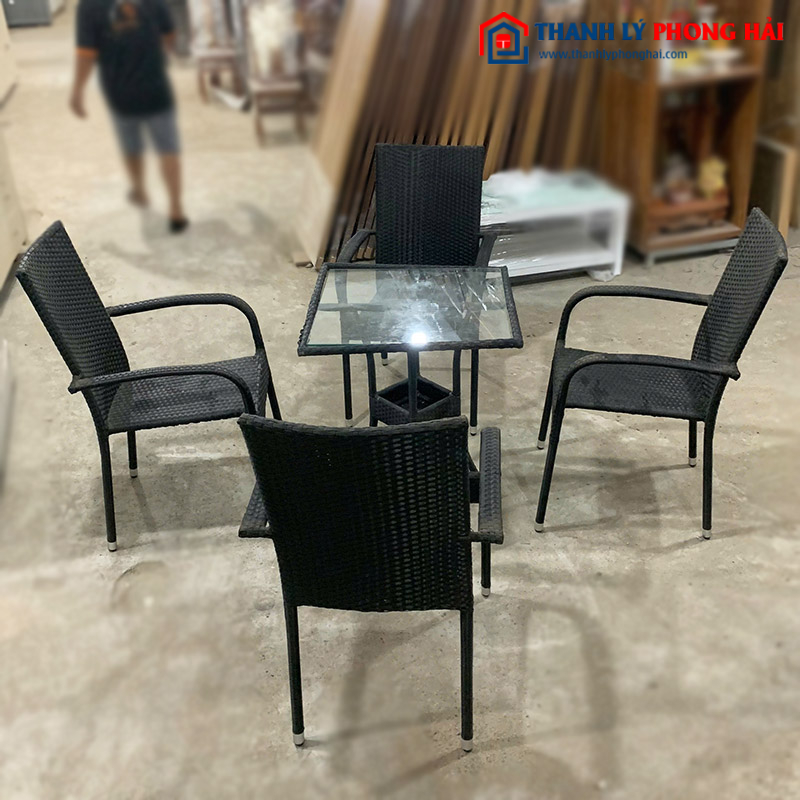 Bộ Bàn Ghế Giả Mây Màu Đen Khung Sắt Cũ