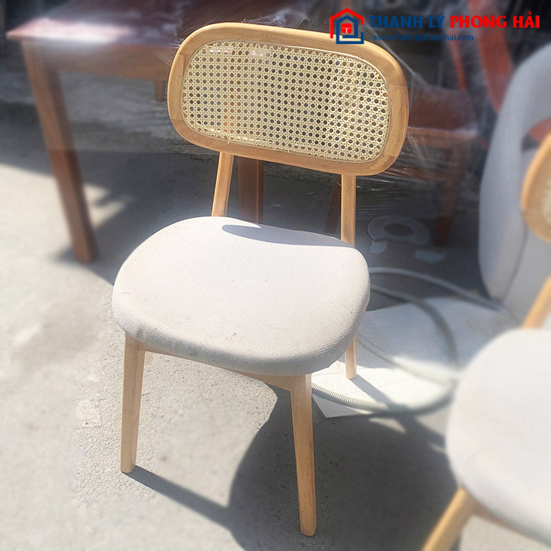 Ghế Cafe Lưng Mây Lót Đệm Nỉ Cũ