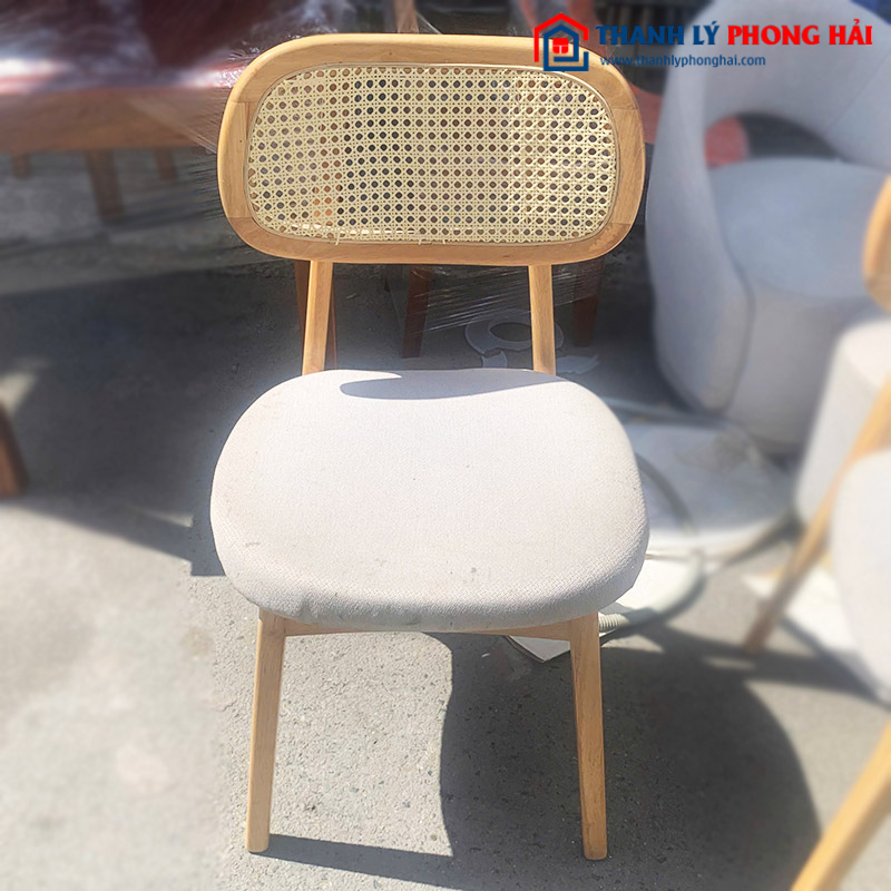Ghế Cafe Lưng Mây Lót Đệm Nỉ Cũ
