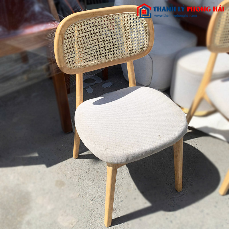 Ghế Cafe Lưng Mây Lót Đệm Nỉ Cũ