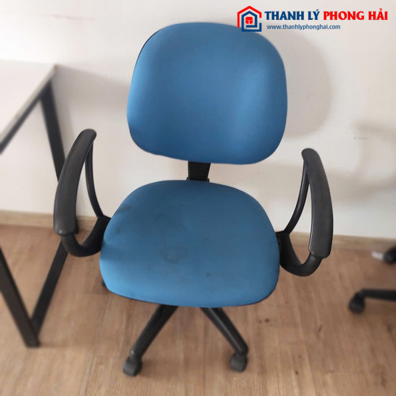 Ghế Xoay Bọc Nỉ Xanh Tay Vịn Nhựa Cũ