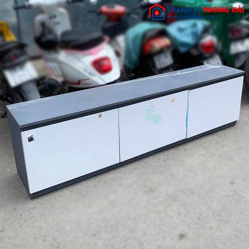 Kệ Tivi 3 Ngăn Gỗ Công Nghiệp Cũ