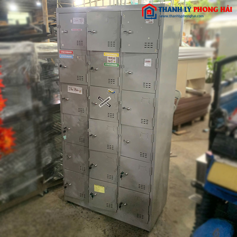Tủ Locker Sắt 18 Ngăn Có Khóa Cũ